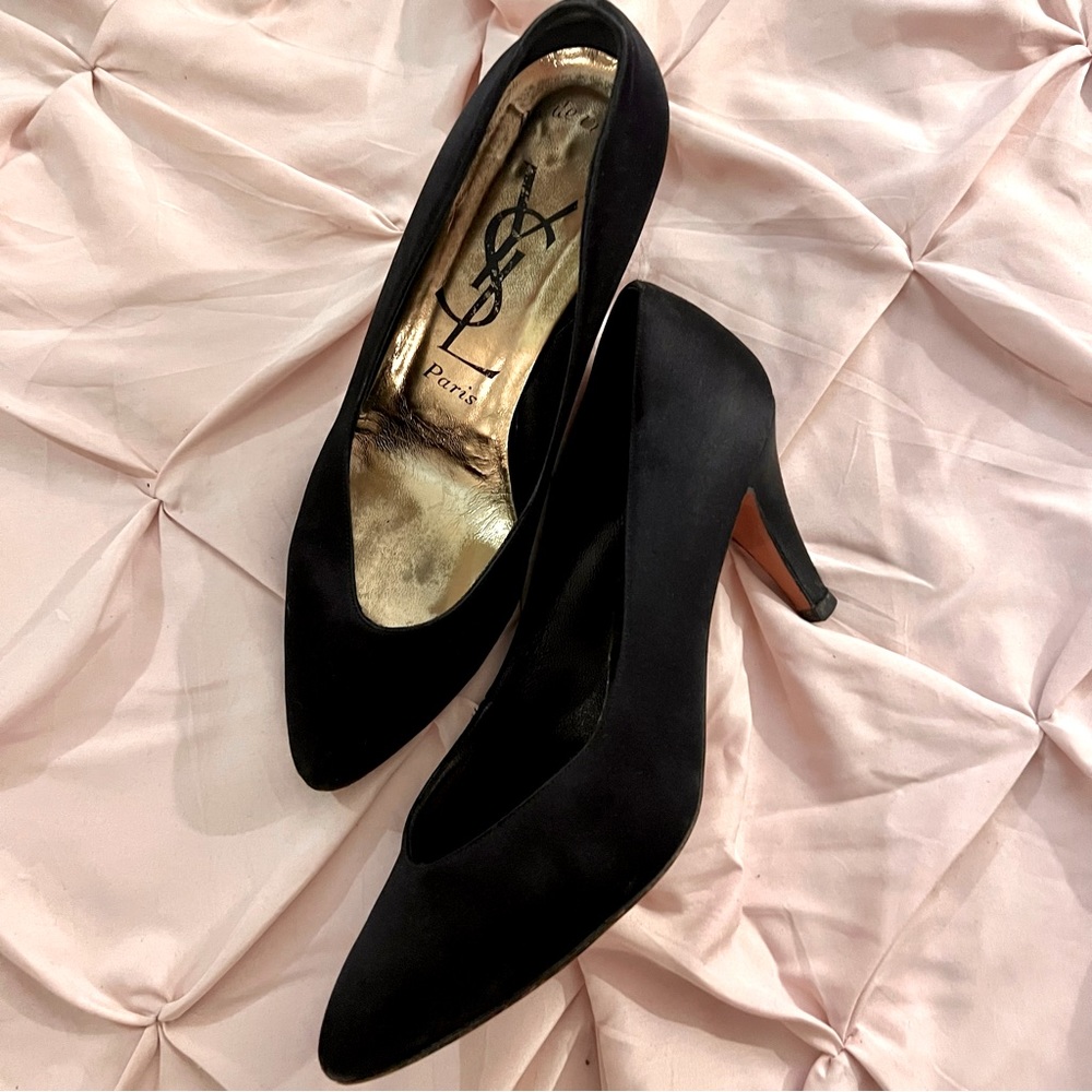 ✨HOST PICK✨Vintage YSL black pumps
